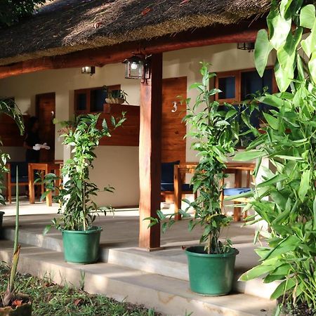 Pescador Villas 伊尼扬巴内 外观 照片