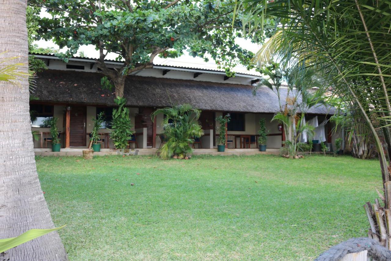 Pescador Villas 伊尼扬巴内 外观 照片